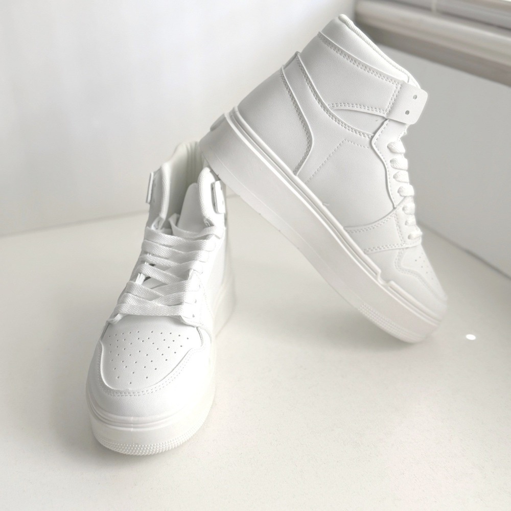 White High Top Platform Sneakers Chunky Sole Lace Up Faux Leather Sz 6‎